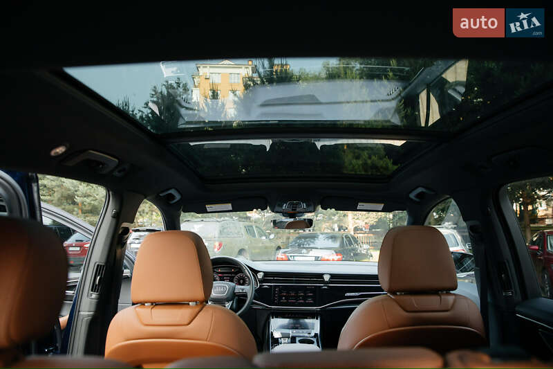 Позашляховик / Кросовер Audi Q7 2020 в Івано-Франківську
