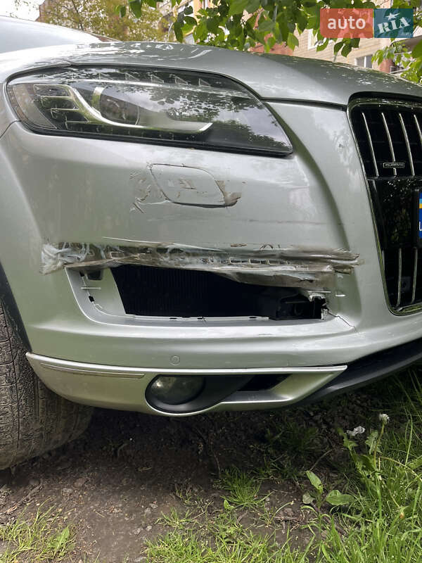 Позашляховик / Кросовер Audi Q7 2015 в Львові