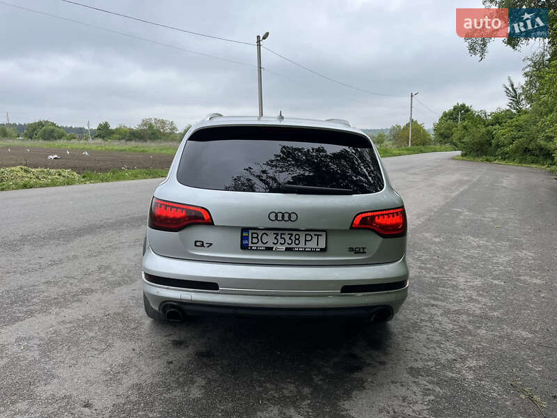 Позашляховик / Кросовер Audi Q7 2015 в Львові