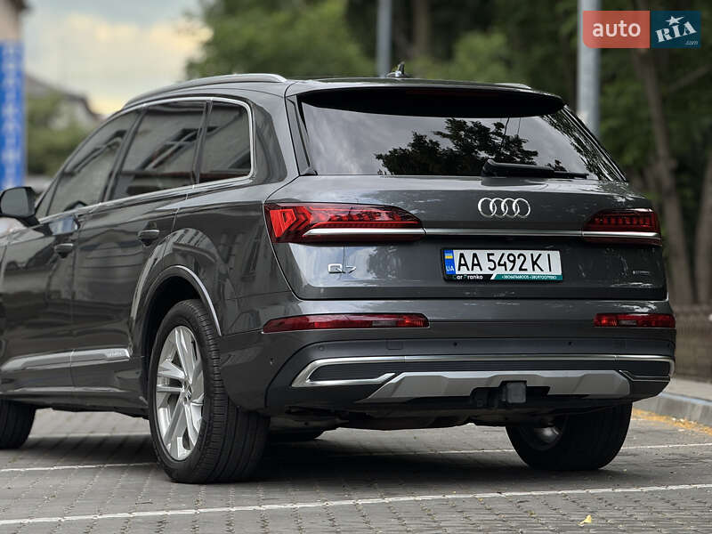 Внедорожник / Кроссовер Audi Q7 2019 в Ивано-Франковске