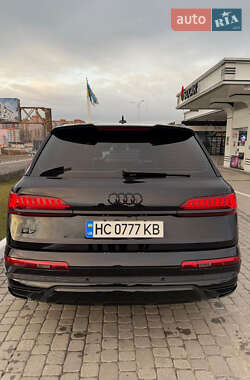 Внедорожник / Кроссовер Audi Q7 2020 в 