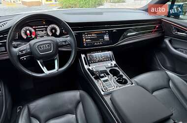 Внедорожник / Кроссовер Audi Q7 2021 в 