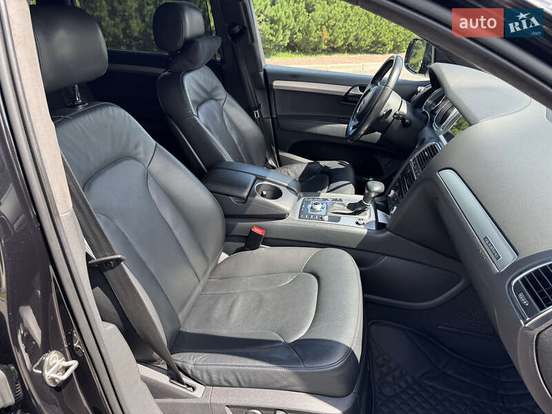 Внедорожник / Кроссовер Audi Q7 2015 в Киеве