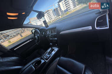 Внедорожник / Кроссовер Audi Q7 2010 в 