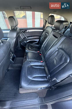 Внедорожник / Кроссовер Audi Q7 2010 в 