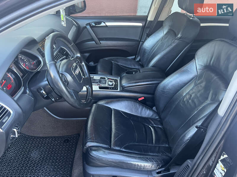 Позашляховик / Кросовер Audi Q7 2010 в Хусті