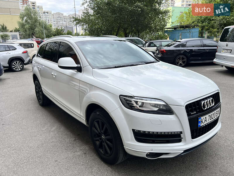 Внедорожник / Кроссовер Audi Q7 2012 в Киеве