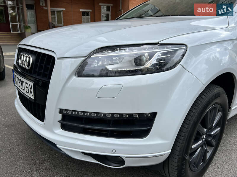 Внедорожник / Кроссовер Audi Q7 2012 в Киеве