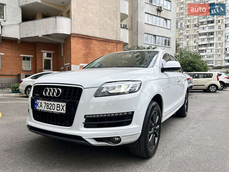 Внедорожник / Кроссовер Audi Q7 2012 в Киеве