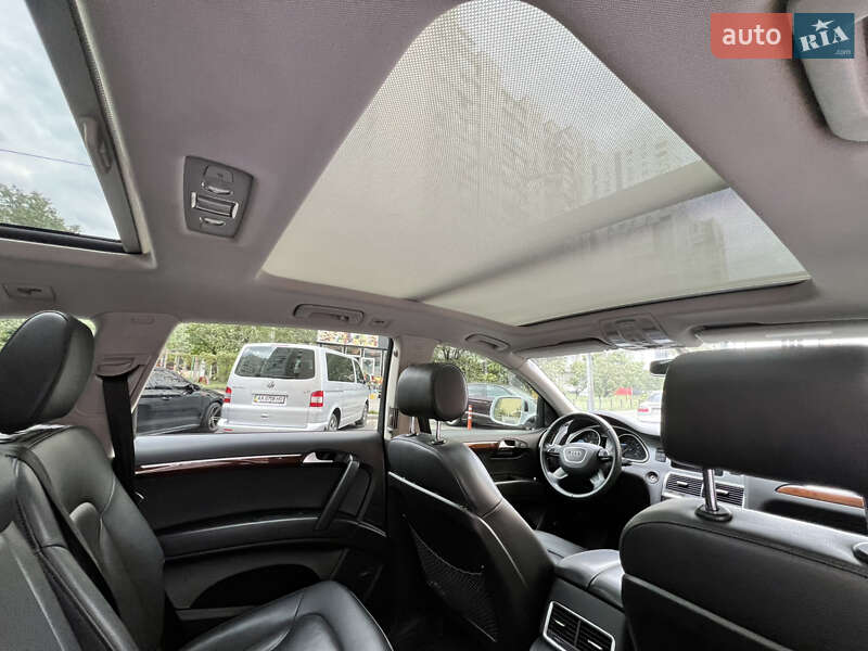 Внедорожник / Кроссовер Audi Q7 2012 в Киеве