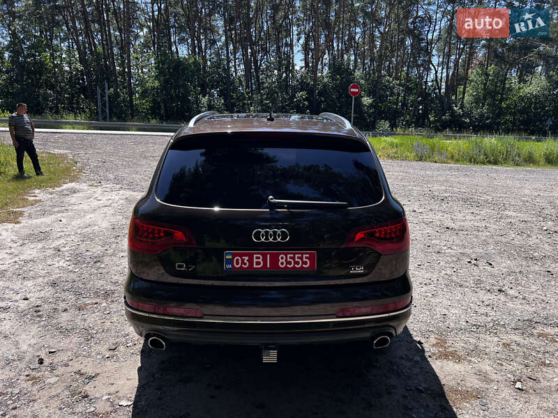Внедорожник / Кроссовер Audi Q7 2014 в Владимире