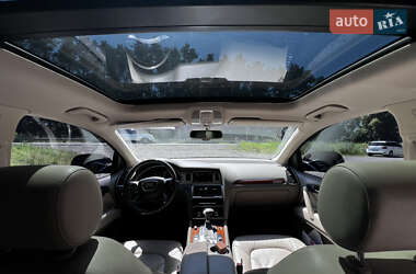 Позашляховик / Кросовер Audi Q7 2014 в 