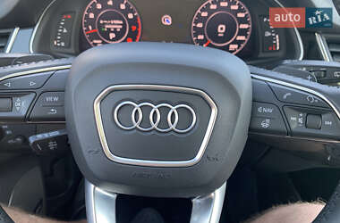 Внедорожник / Кроссовер Audi Q7 2018 в 