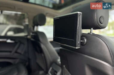 Позашляховик / Кросовер Audi Q7 2012 в 