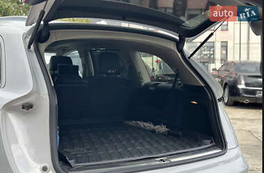 Позашляховик / Кросовер Audi Q7 2012 в 