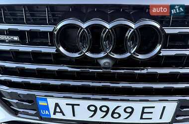 Позашляховик / Кросовер Audi Q7 2017 в 