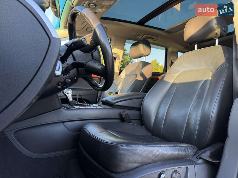 Внедорожник / Кроссовер Audi Q7 2013 в Сумах