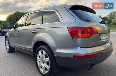 Внедорожник / Кроссовер Audi Q7 2006 в 