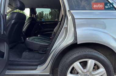 Внедорожник / Кроссовер Audi Q7 2006 в 