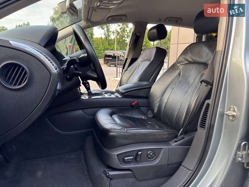 Позашляховик / Кросовер Audi Q7 2006 в Рівному