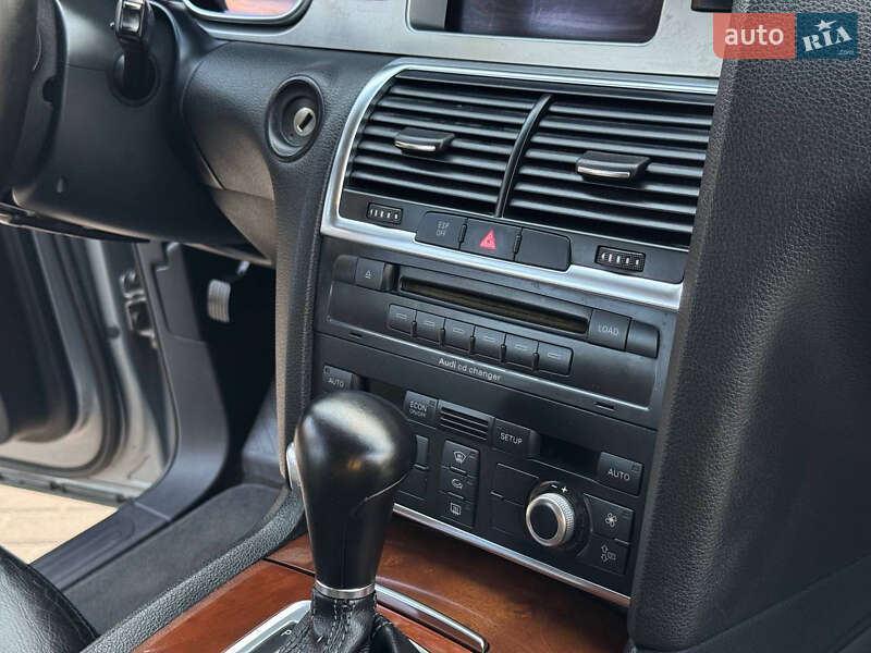 Позашляховик / Кросовер Audi Q7 2006 в Рівному