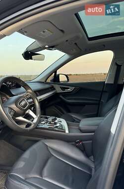 Внедорожник / Кроссовер Audi Q7 2019 в 