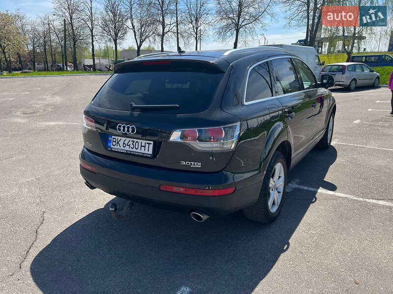 Внедорожник / Кроссовер Audi Q7 2007 в Ровно
