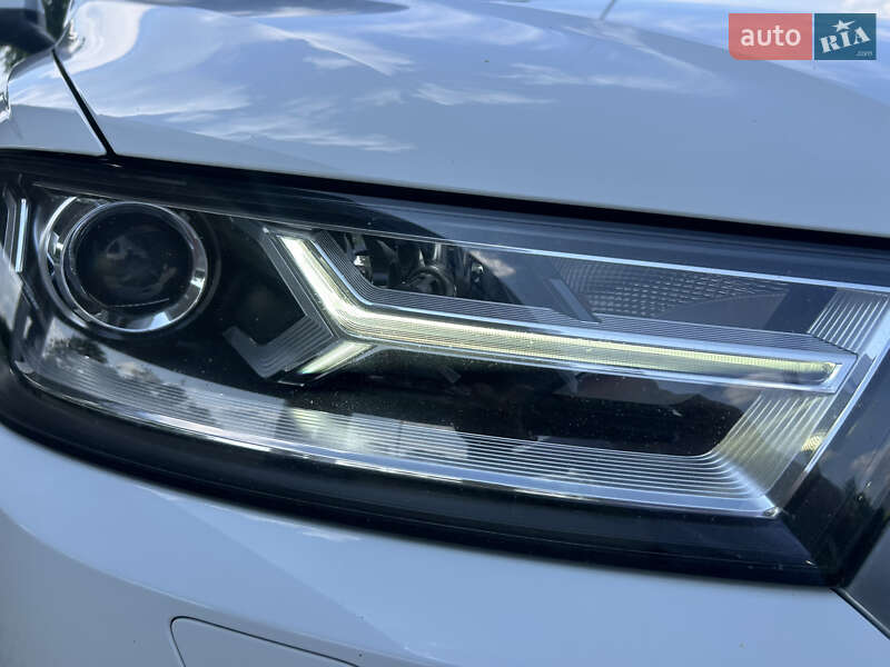 Внедорожник / Кроссовер Audi Q7 2015 в Подгайцах