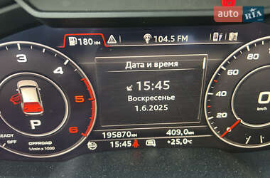 Позашляховик / Кросовер Audi Q7 2015 в 