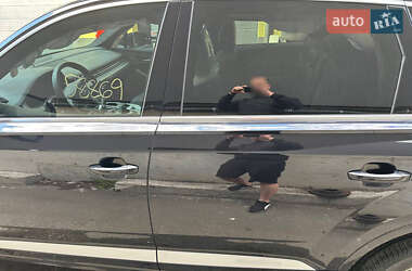 Внедорожник / Кроссовер Audi Q7 2019 в 