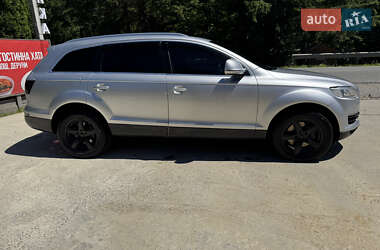 Внедорожник / Кроссовер Audi Q7 2006 в 
