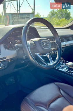 Внедорожник / Кроссовер Audi Q7 2019 в 