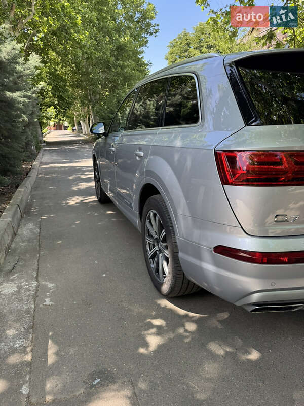 Позашляховик / Кросовер Audi Q7 2016 в Харкові фото 10 Позашляховик / Кросовер Audi Q7 2016 в Харкові