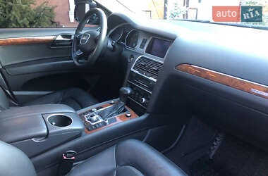 Внедорожник / Кроссовер Audi Q7 2014 в 