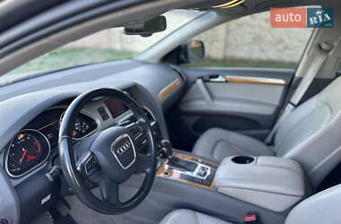 Внедорожник / Кроссовер Audi Q7 2009 в 