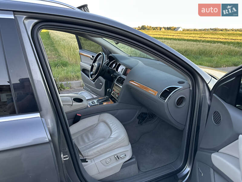Внедорожник / Кроссовер Audi Q7 2009 в Ровно