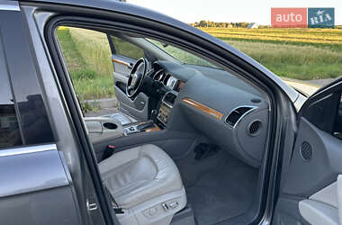 Внедорожник / Кроссовер Audi Q7 2009 в 