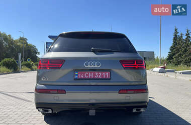 Внедорожник / Кроссовер Audi Q7 2018 в 