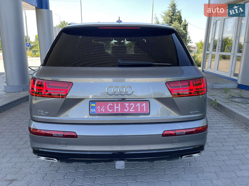 Внедорожник / Кроссовер Audi Q7 2018 в Виннице