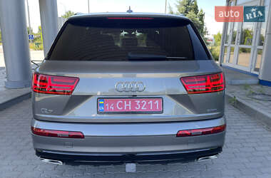 Внедорожник / Кроссовер Audi Q7 2018 в 