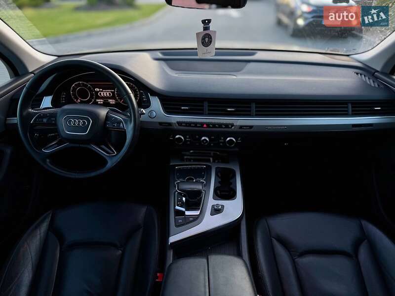 Позашляховик / Кросовер Audi Q7 2016 в Тернополі