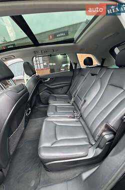Внедорожник / Кроссовер Audi Q7 2017 в 
