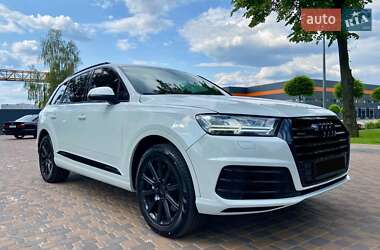 Позашляховик / Кросовер Audi Q7 2016 в Києві