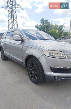 Внедорожник / Кроссовер Audi Q7 2007 в 