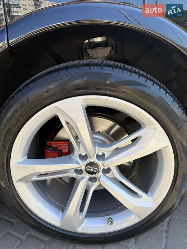 Внедорожник / Кроссовер Audi Q7 2018 в Киеве
