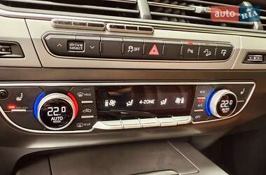 Внедорожник / Кроссовер Audi Q7 2016 в 