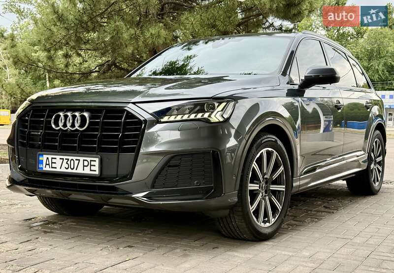 Внедорожник / Кроссовер Audi Q7 2021 в Днепре