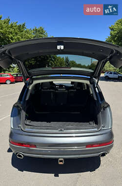 Внедорожник / Кроссовер Audi Q7 2012 в 