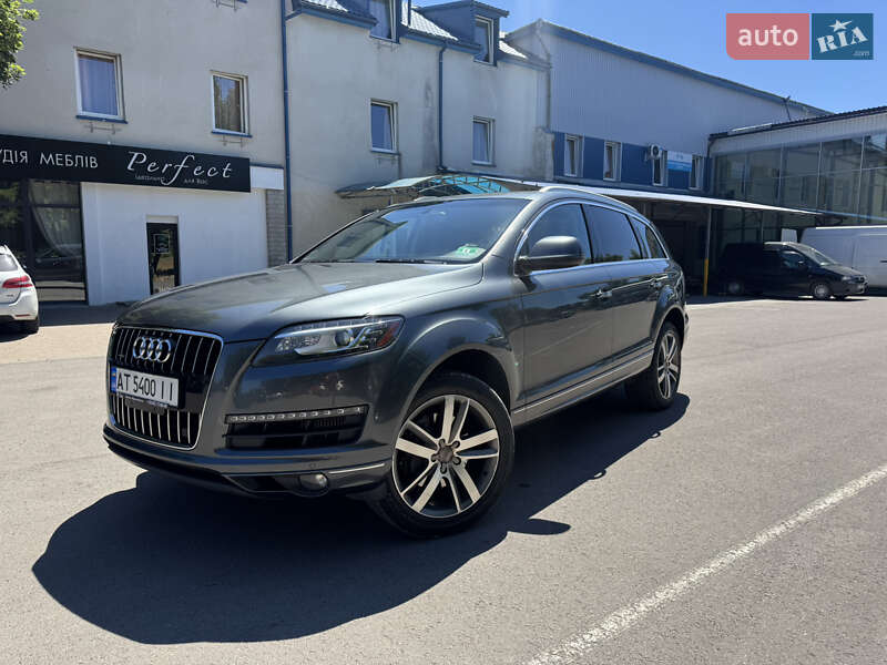 Внедорожник / Кроссовер Audi Q7 2012 в 