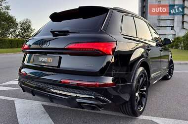 Внедорожник / Кроссовер Audi Q7 2025 в 